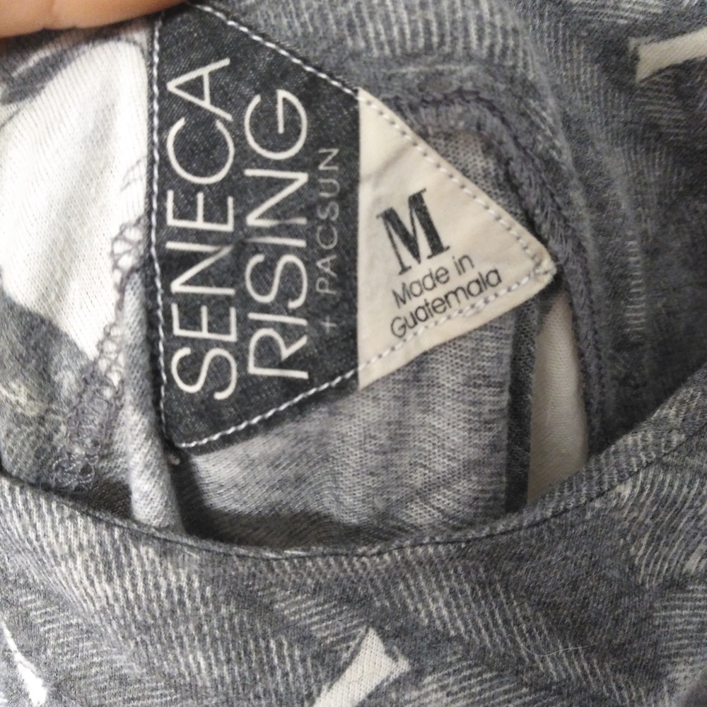 Pattern Tank Top - Picture 4 of 4